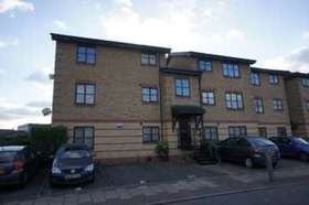 1 bedroom Flat for s...